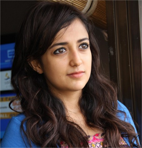 Monali Thakur