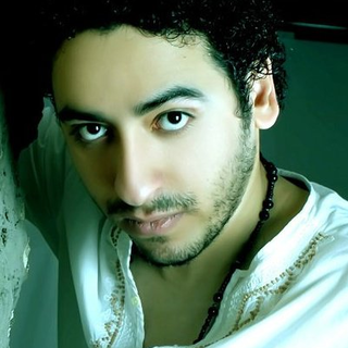 Awel Motreb Baad El Thawra